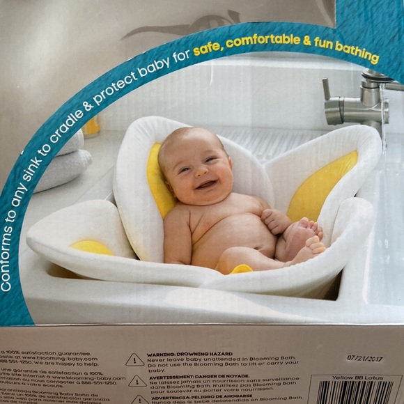 Blooming Baby Plush “Bath Lotus” Sink Bath Pad 0-6 months - Picture 3 of 16
